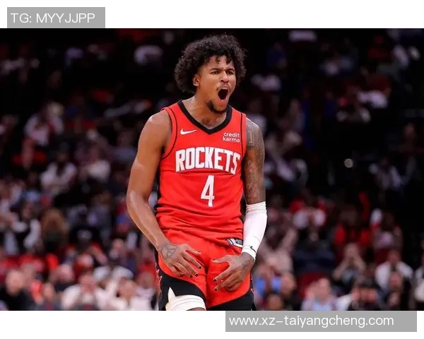 小卡复出状态良好半场8投4中贡献12分2篮板1助攻