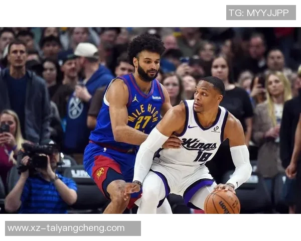 首发场均15分7篮板7助攻且命中两记三分的球员仅有三人包括威少约基奇和077 首发场均15分7篮板7助攻且命中两记三分的球员仅有三人包括威少约基奇和077